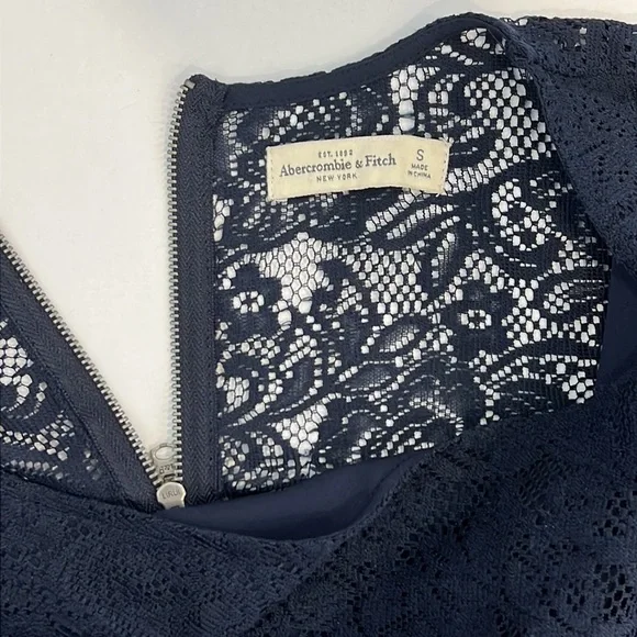Abercrombie & Fitch Blue Dress Navy Lace 3/4 Sleeve Mini Dress Small - Picture 7 of 9
